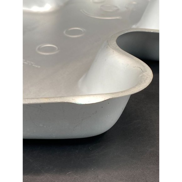 Vintage 3D Wilton Aluminum Cake Pan 1985 Gingerbread Man 15" x 12" - Picture 6 of 8